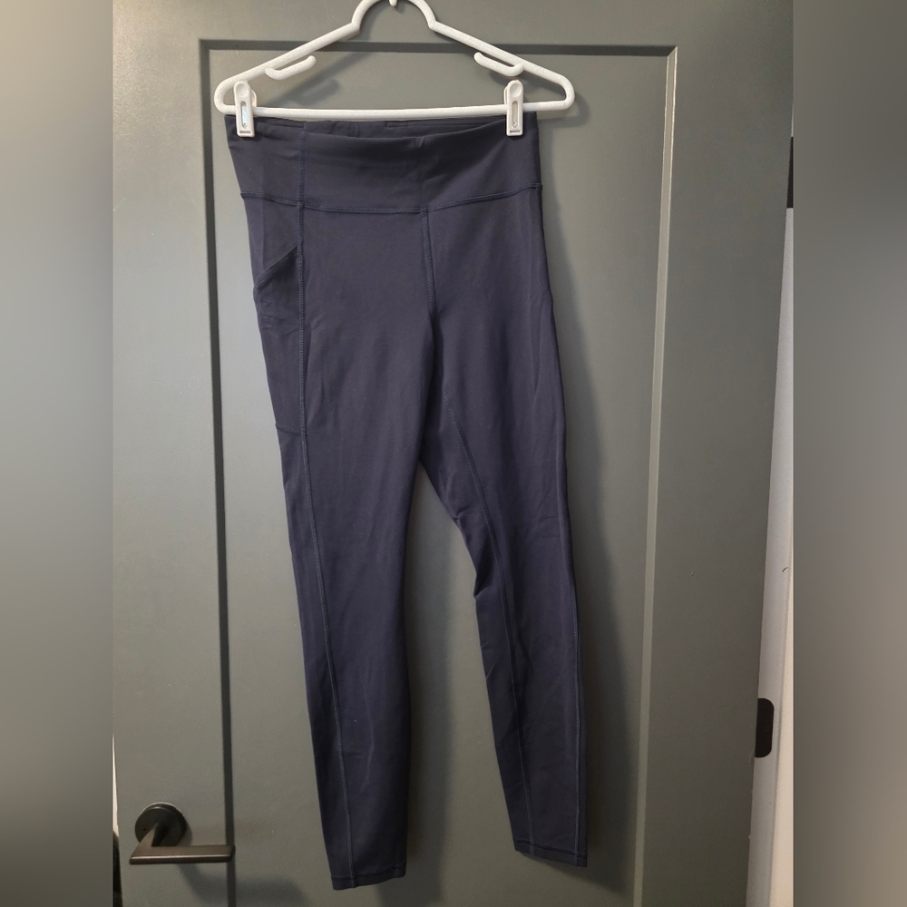 Lululemon invigorate HR tight 28" Navy Size 10